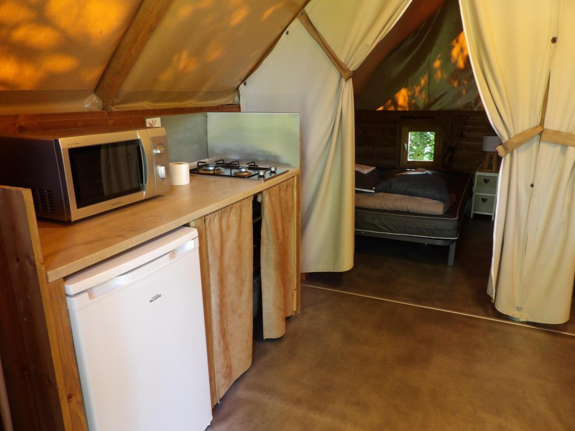 Camping Smile & Braudieres Mézières-sous-Lavardin Dış mekan fotoğraf